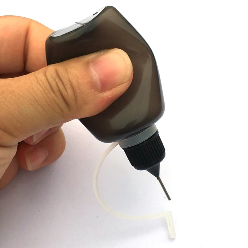 

20pcs 30ml Empty Plastic Dropper Bottles Soft PE Black Bottle With Screw Metal Needle Cap Vial