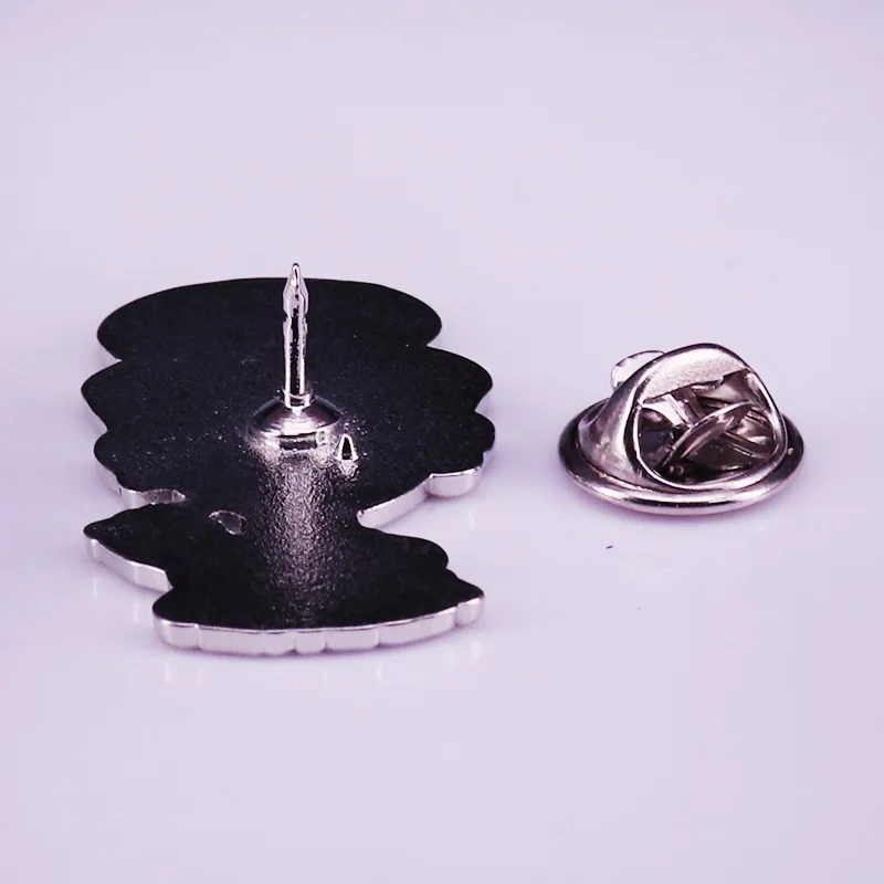 Нагрудный значок Одри в готическом популярном художественном стиле