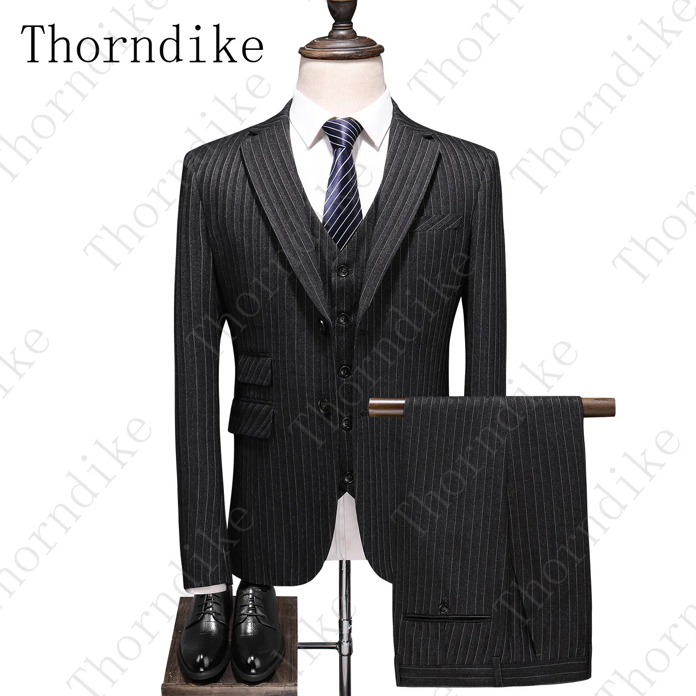 Thorndike (куртка + жилет брюки) 2020 темно-серые полосатые Свадебные смокинги для