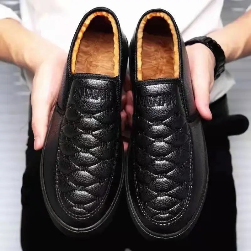 

Winter Leather Cotton Shoes Men 2021 Autumn Winter New Wind Proof Warm Plush and Thickened One Foot Shoes Designer Shoes Men