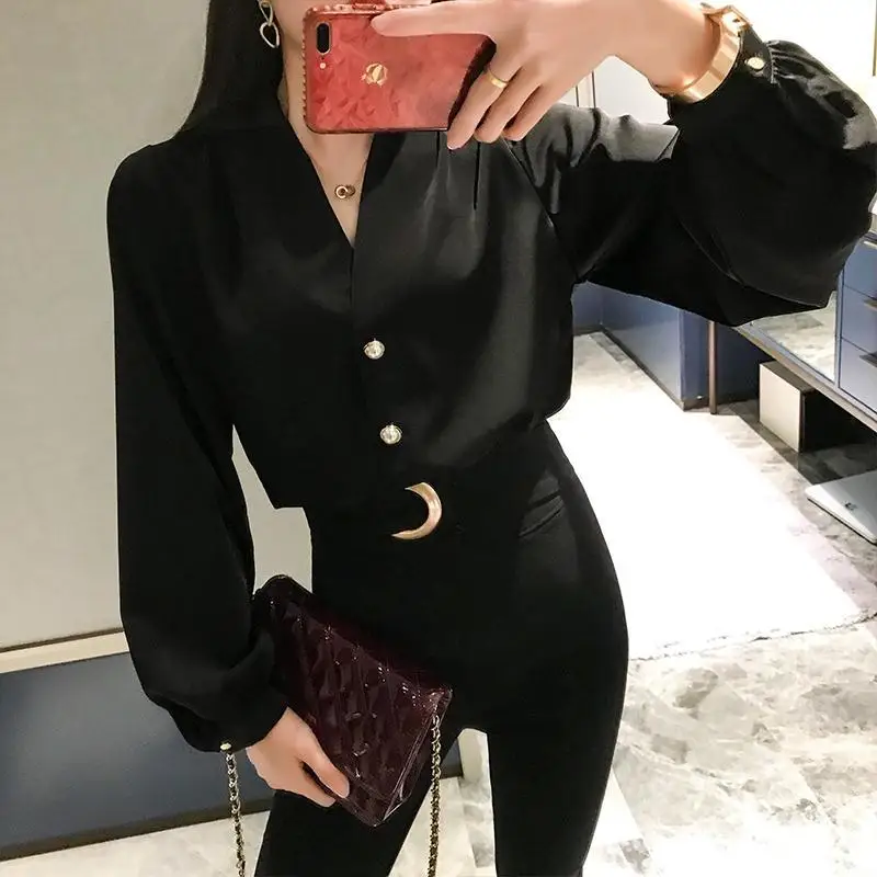 

Retro V-neck temperament shirt women's design sense niche fashion long sleeve shirt top