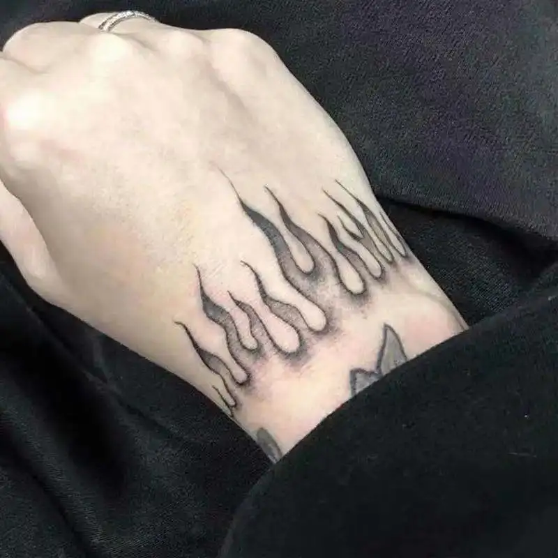 

Тату-наклейки с имитацией черного пламени для рук, наручный рисунок, боди-арт для мужчин и женщин, временные водонепроницаемые вечерние чны...