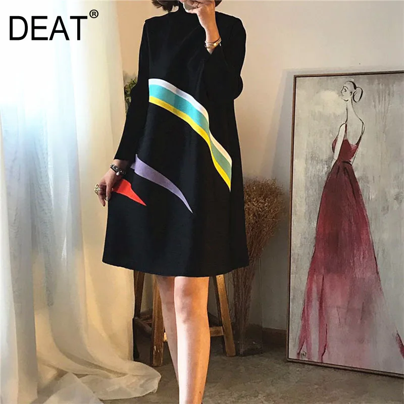 Женское платье с высоким воротом DEAT повседневное плиссированное в полоску