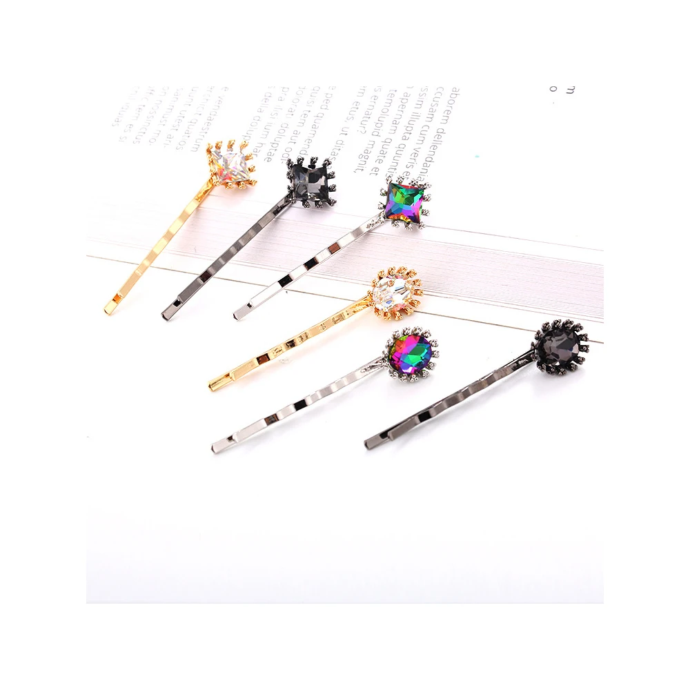 

Women's Barrettes Hair Clips Geometric Square Denier Round Word Clip Bangs Clip Fashion Crystal Hair Accessories
