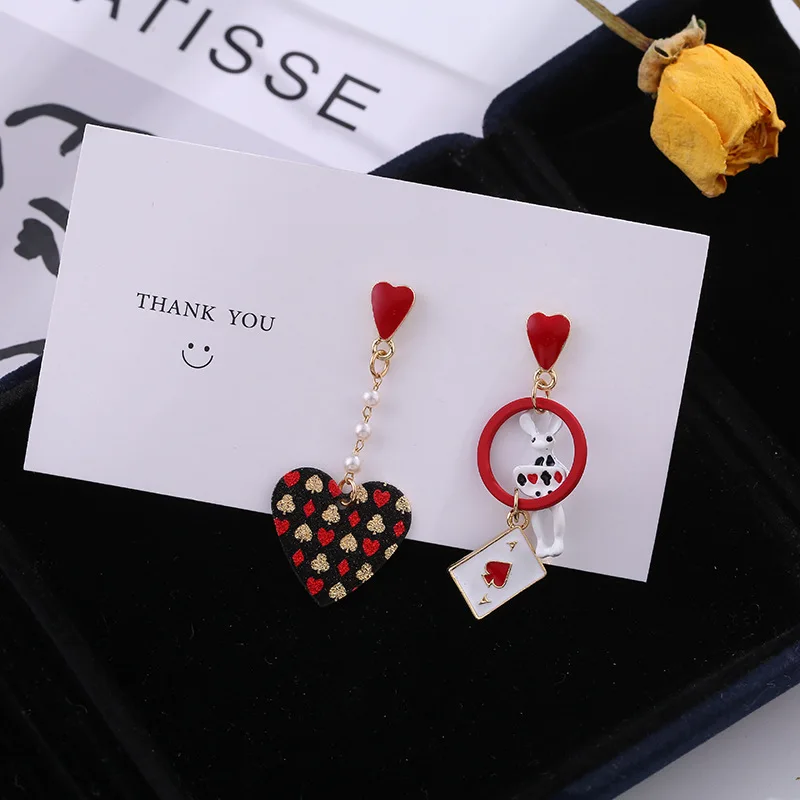 

Asymmetric Cute Rabbit Love Heart Drop Earrings Temperament Ladies Creative Playing Cards Clip Earring Jewelry Christmas Gift