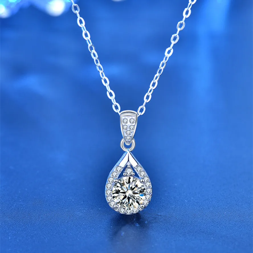

Trend S925 Sterling Silver White Gold Drop Shaped Moissanite Necklace Ladies Personality Fashion Jewelry Couple Christmas Gift