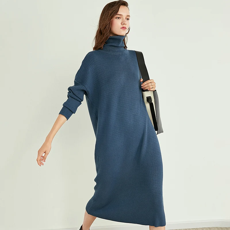 Осеннее женское трикотажное платье в рубчик с длинным рукавом свободное