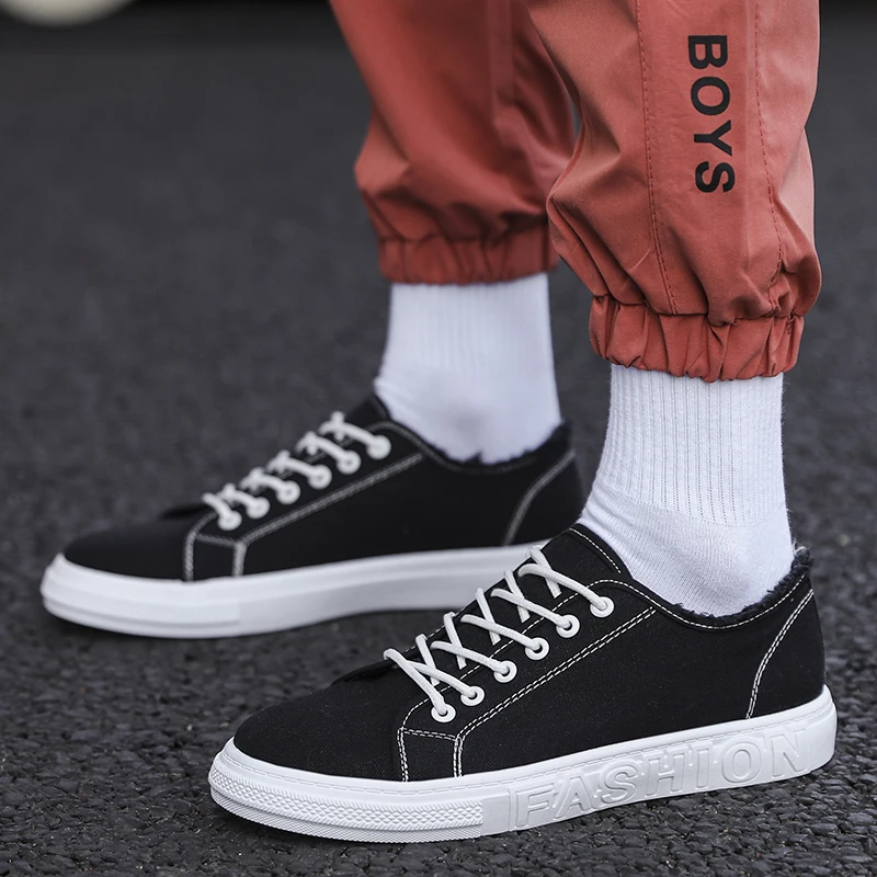 

Summer Breathable Men Casual Shoes White Canvas Light Student Flat Men Shoes Sneakers Trainers Fashion Tenis Masculino Wholesale