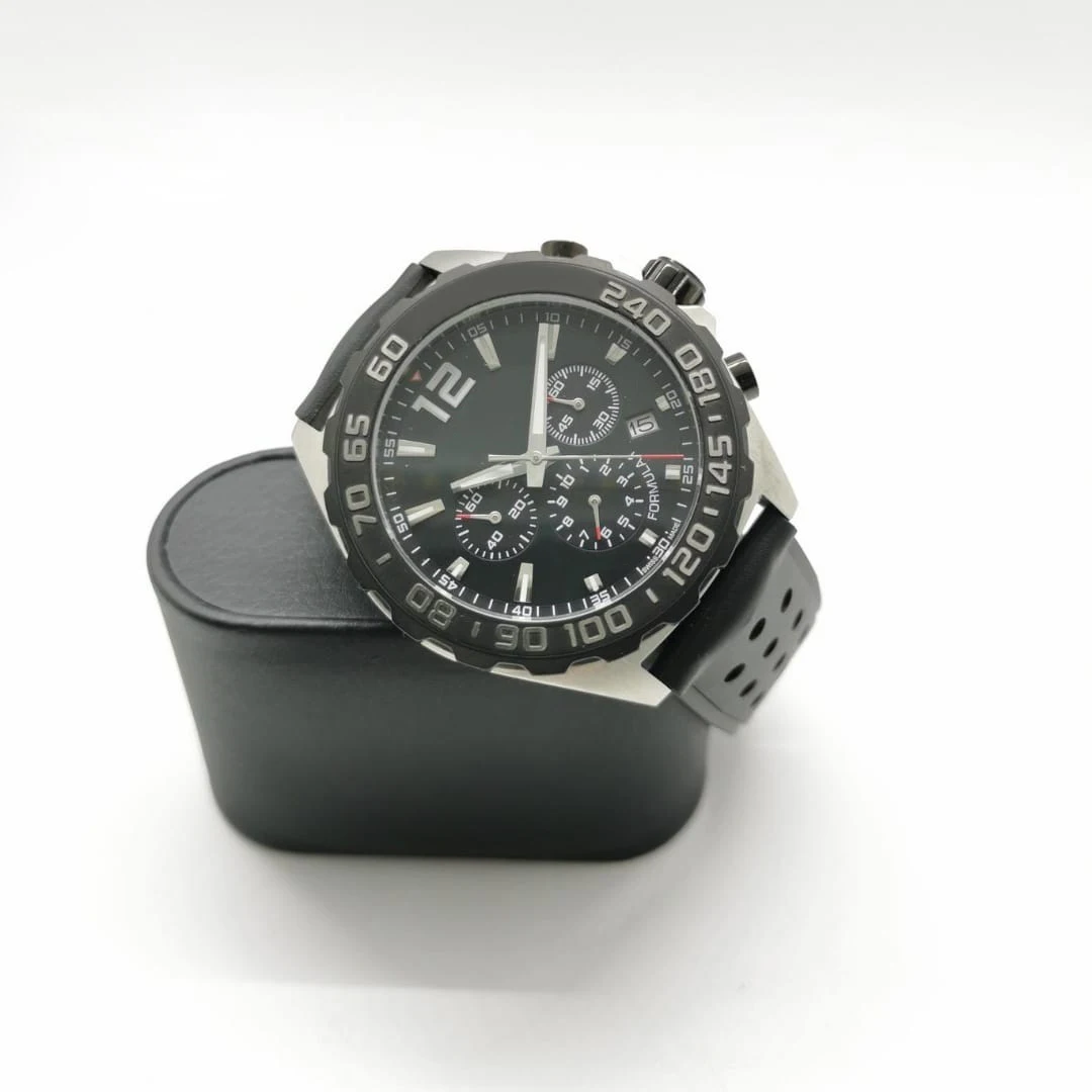 

Mens Wristwatch Quartz Movement Chronograph Sapphire Crystal Black Rubber Strap Man Watches Male Wristwatches