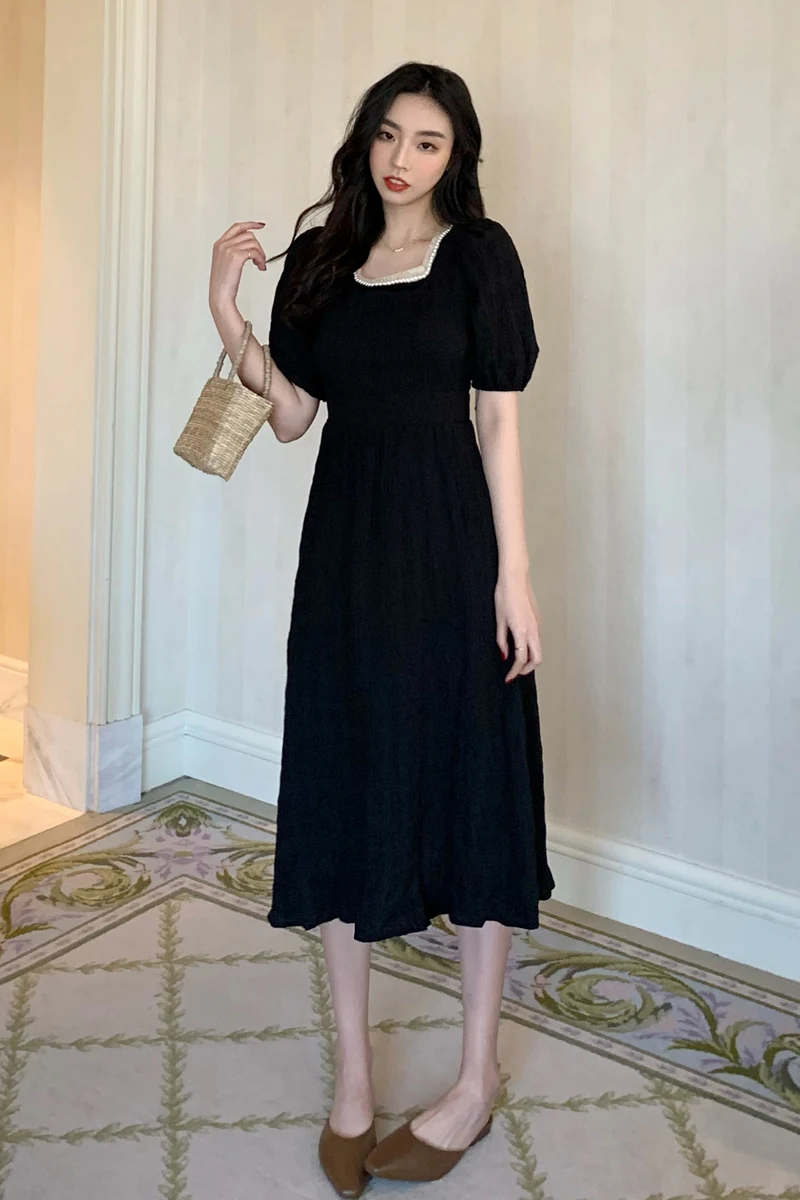 

COIGARSAM Vintage Women dress Puff Sleeve High Waist Square Collar Pearl Dresses Black 36879