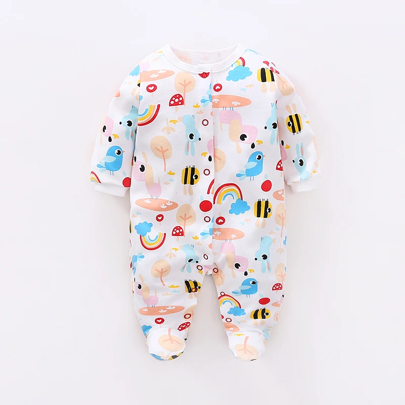 Милый комбинезон с длинными рукавами и рисунком героев мультфильмов для