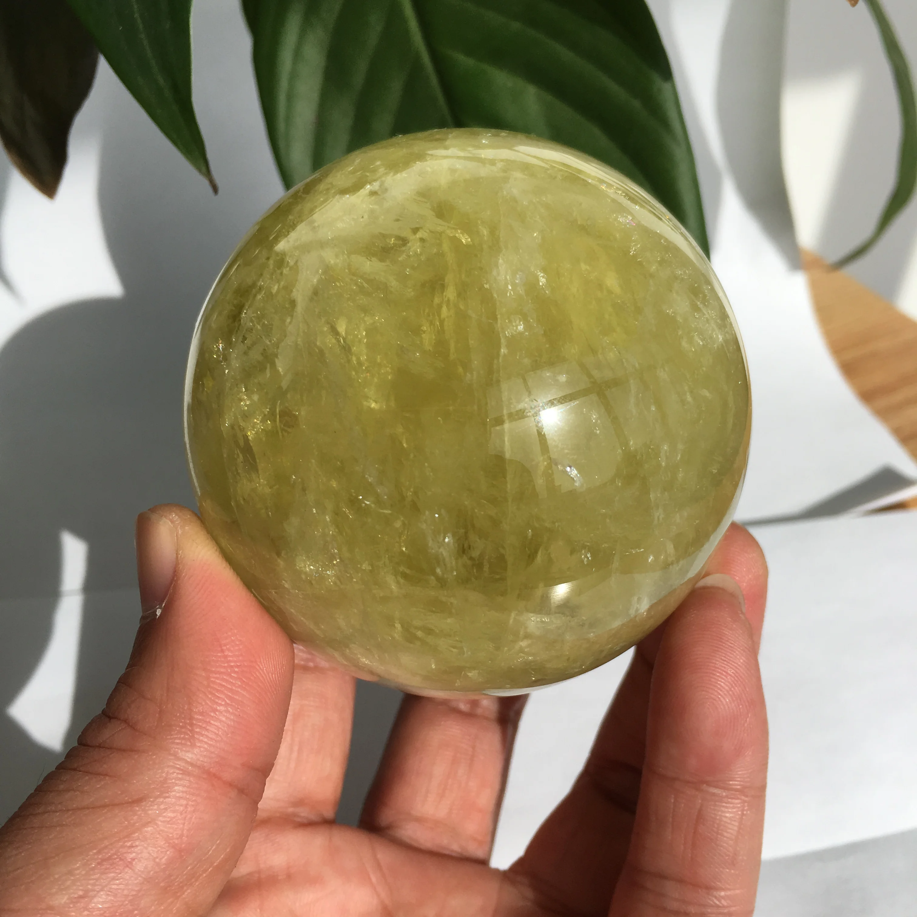 

Natural Yellow Crystal Ball Crystal Ball Natural Gem and Reiki Gem Ball Home Decoration Feng Shui Crafts