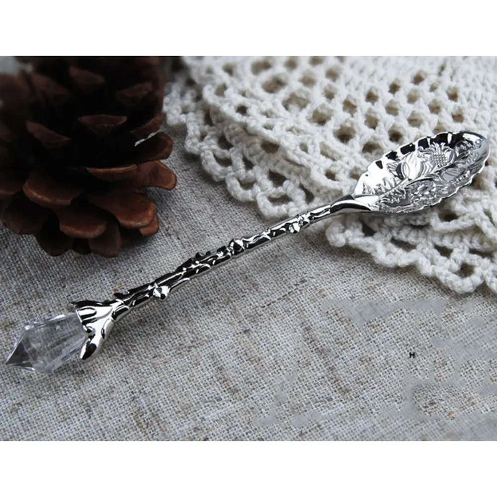 Винтаж резные с украшениями в виде кристаллов и цветов Кофе Чай ложка для