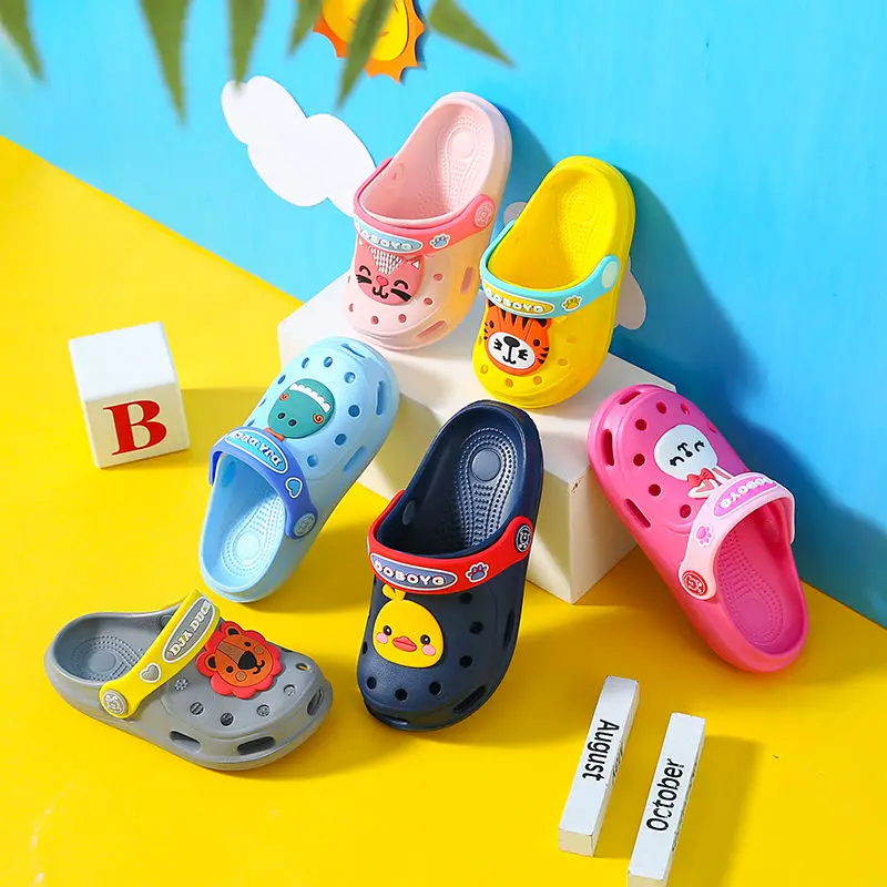 

Children's Summer Hole Shoes Baby Slippers Beach Shoes Kids Slippers Cartoon Clogs Soft Sole Slippers Baby Girl Clogs Sandals