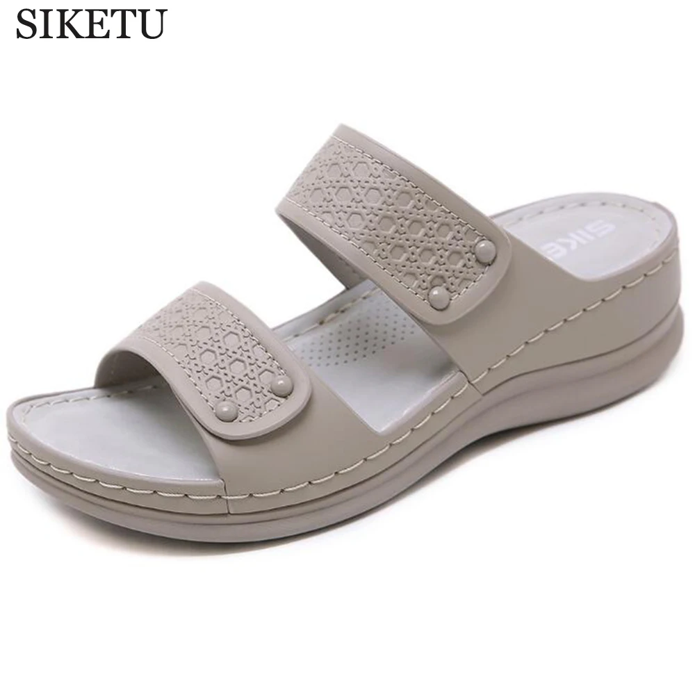 Женские сандалии на танкетке износостойкие Нескользящие толстой подошве