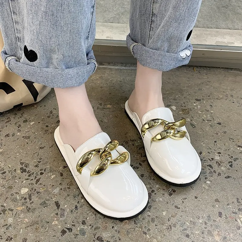 

Low Flat Shoes Female Womens Slippers Outdoor Rivet Cover Toe Luxury Slides Pantofle Soft Designer 2021 Summer Rubber Metal Deco