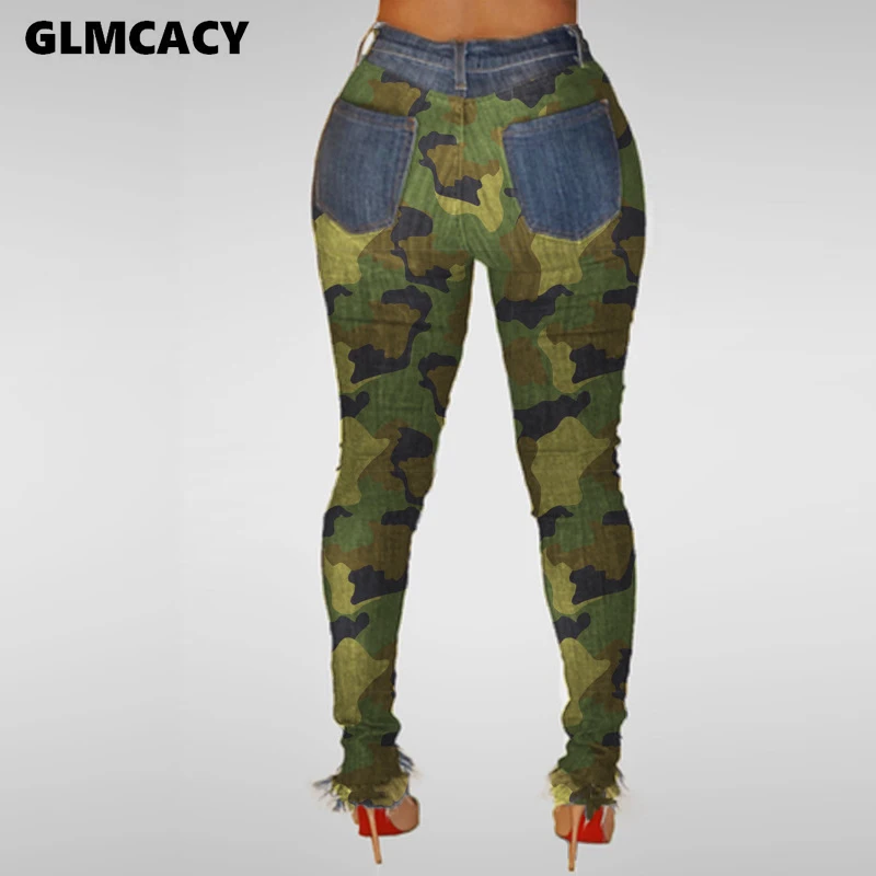 Женские камуфляжные комбинированные рваные потертые брюки с принтом облегающие