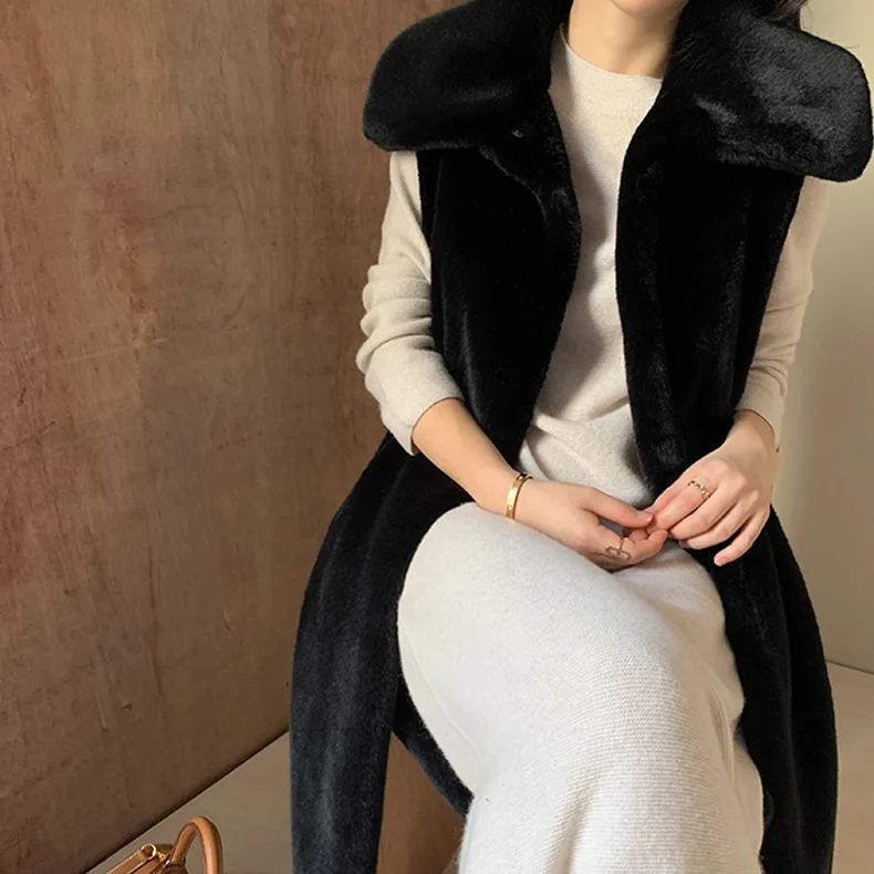 Fur vest women's autumn and winter new jacket imitation fur sleeveless cardigan Black Vest Medium and long fashion coat