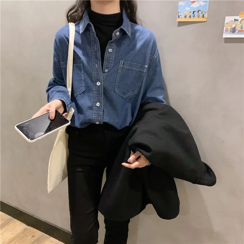 

Women's Shirts Have a Unique Sense of Design and Are a Minority. the New Thin Loose and Thin Denim Top in Autumn 2021