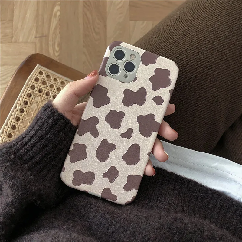 

Retro chocolate milk cow print art japanese Phone Case For iPhone 13 12 11 Pro Max Xr Xs Max 7 8 Plus 7Plus case Cute Soft Cover