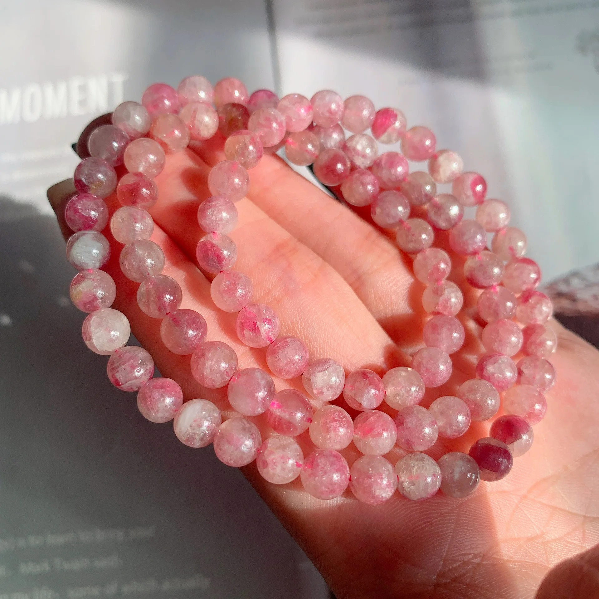 

Браслет женский из натурального камня, изящное Ювелирное Украшение с бусинами из турмалина, сливы, 3 круга, на нитке