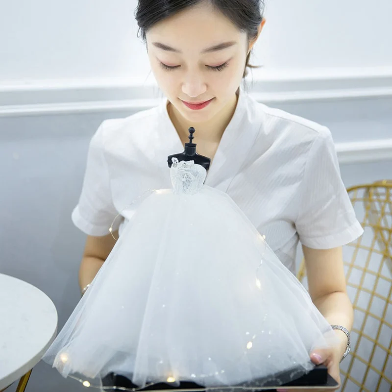 Светящаяся коробка для поделок белая мини-модель свадебного платья изысканный