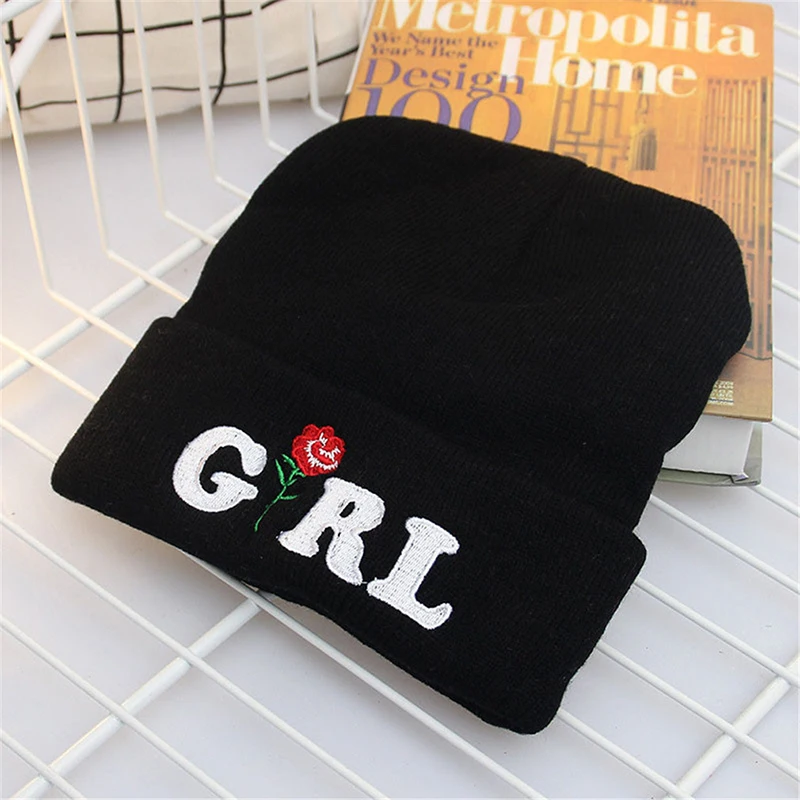Женская вязаная шапка с вышитыми буквами новинка 2020 мужские зимние шапки теплые