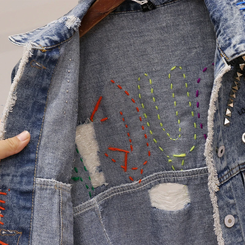 Куртка женская джинсовая с заклепками базовая Короткая свободная уличная одежда