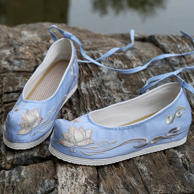 Тапки женские с вышивкой традиционная китайская танцевальная обувь в стиле