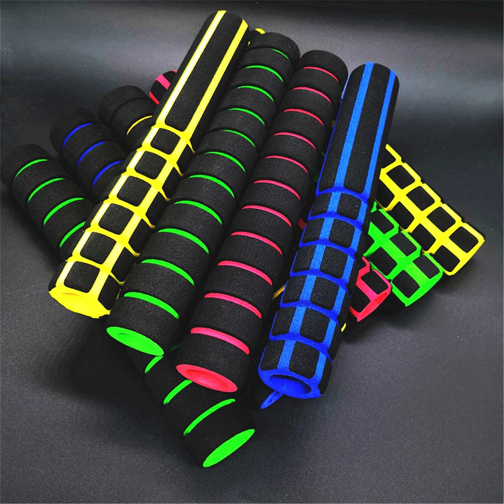 

2pcs Bicycle Handle Bar Foam Sponge Grip Cover Non-slip Soft Handlebar Bike Bar 22cm Suitable for Most Bike Handlebars