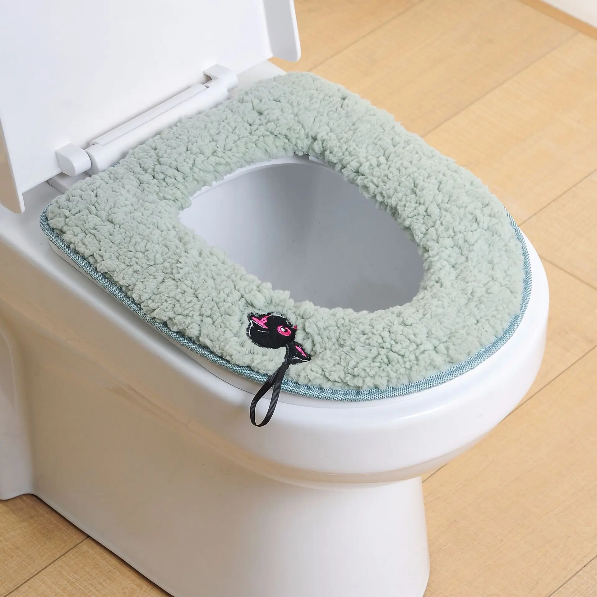 

2Pcs Universal Waterproof Home Toilet Seat Cushion with Hanging Loop Bathroom Soft and Warm Washable Toilet seat Cover Pads