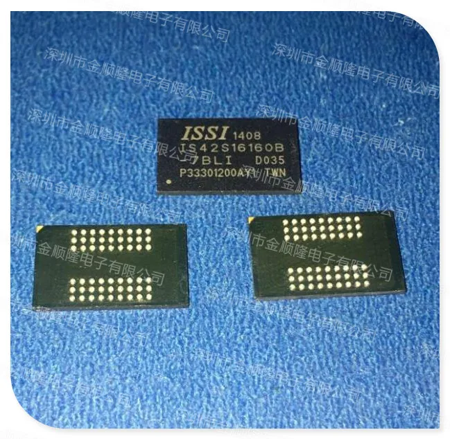 

5 шт. IS42S16160B-7BLI МКС BGA DDR
