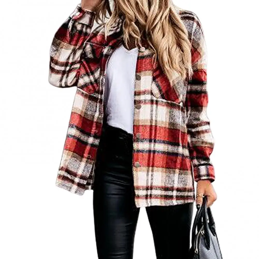 

Женская клетчатая рубашка с отложным воротником и длинным рукавом