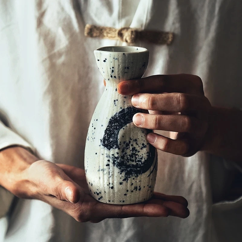 

Hot Sell Japanese-style Vintage 50-250ml Ceramic Sake Set Restaurant Liquor Divider Hip Flask 1 Wine Pot 2 Cup Gift Set