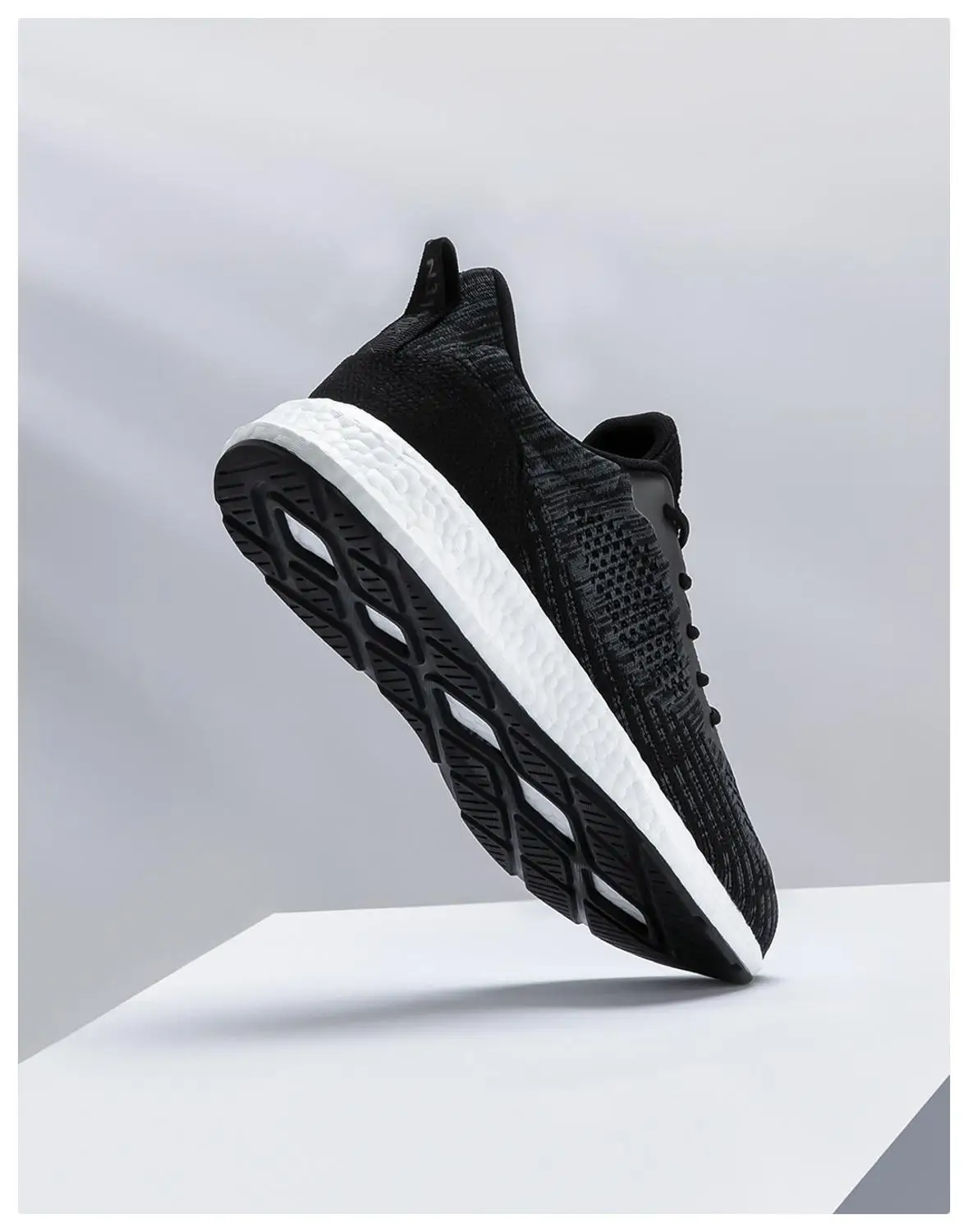 

Xiaomi 90 Men's Fashion Outdoor Sneakers Sports Shoes Male Lightweight Mesh breathable Shoes