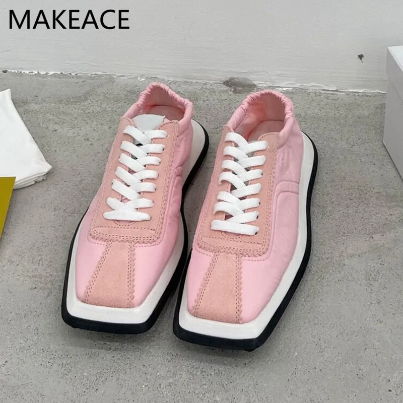 

Женские кроссовки с квадратным носком, на плоской подошве