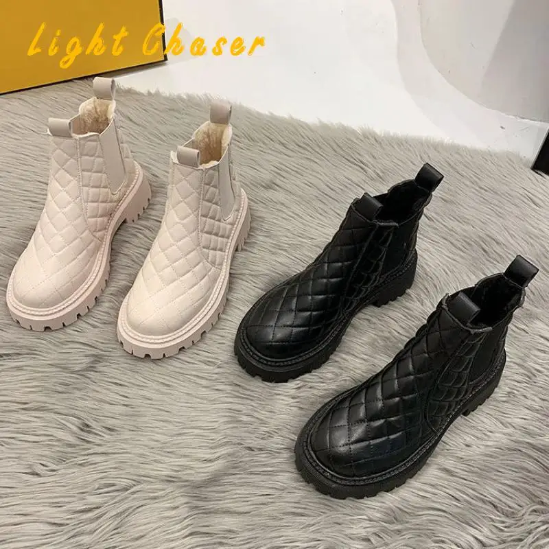 Women's Boots New Anti-skiing Boots Cotton Shoes Women's Winter Plus Velvet Thick Bottom All-match Ladies Short Boots 2021