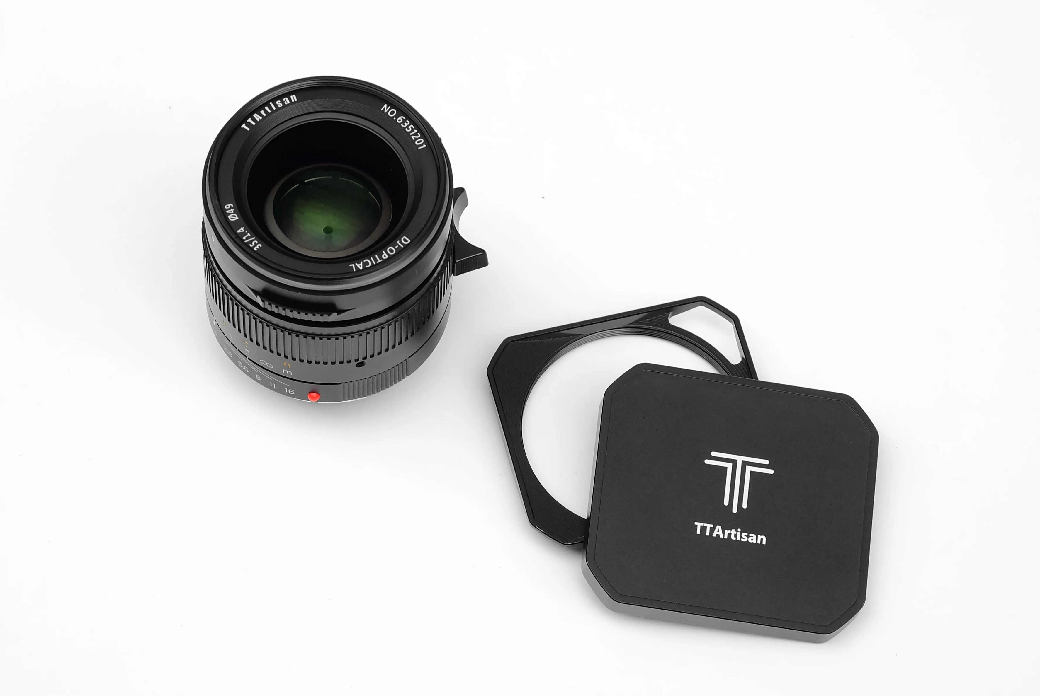 Объектив TTArtisan 35 мм F1.4 для камер Leica с M Mount таких как объективом M240 M3 M6 M7 M8 M9 M9p