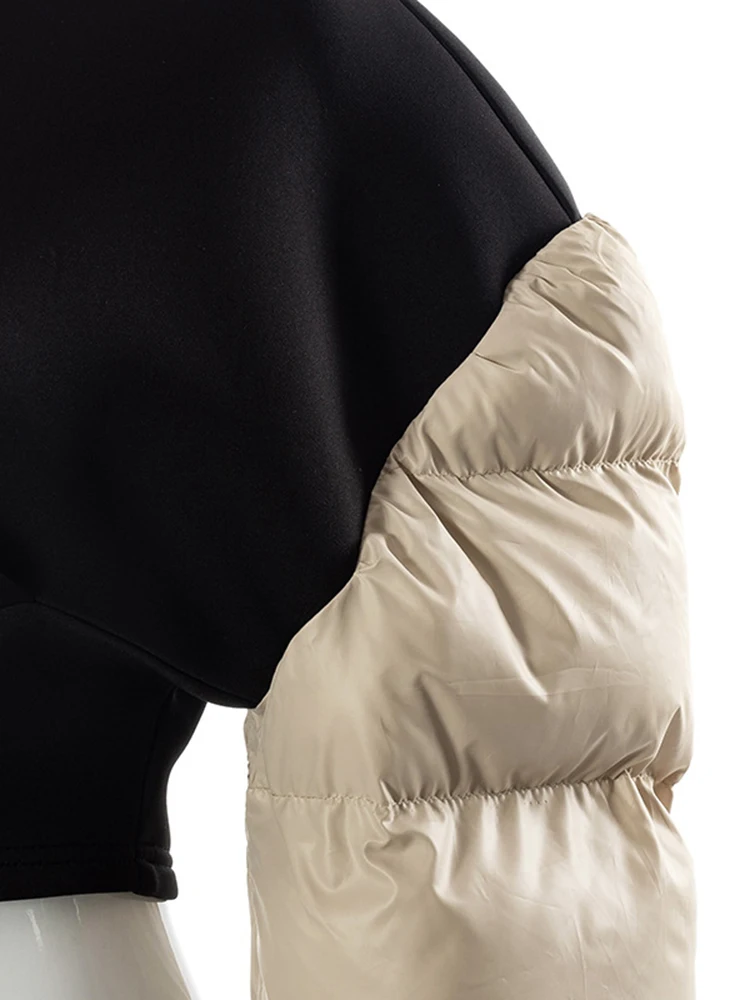 Укороченная Женская куртка черные контрастные утепленные укороченные