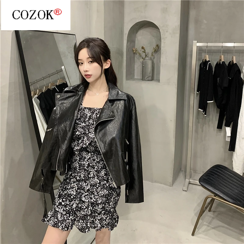 

Новинка Весна 2021, корейский локомотив, блестящий кожаный пиджак + поясная сумка с длинными рукавами, платье на бедрах