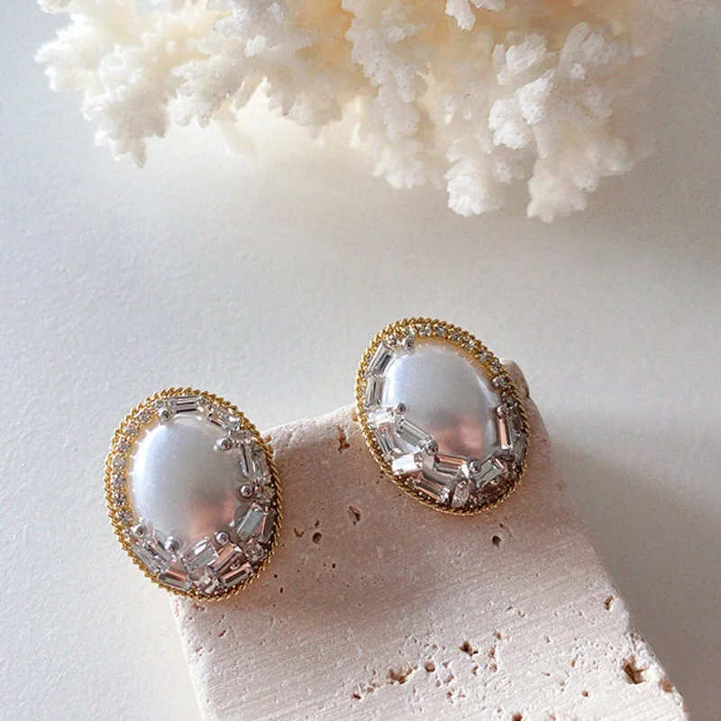 

New Elegant Zircon Earring Pearl Flower Sweet Circle Stud Earrings For Women Fashion Cute Party Bijoux Brincos Jewelry Gift