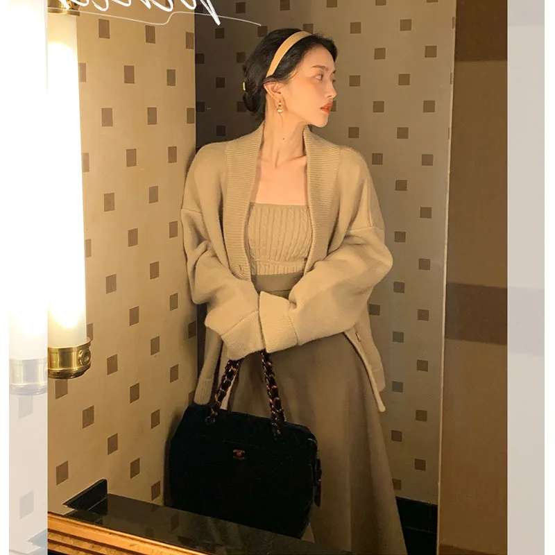 

Temperament Korean Retro Cardigan 2021 Autumn Winter Women New Thick Loose Sweater Coat with Knitted Tube Top Two Piece Suit