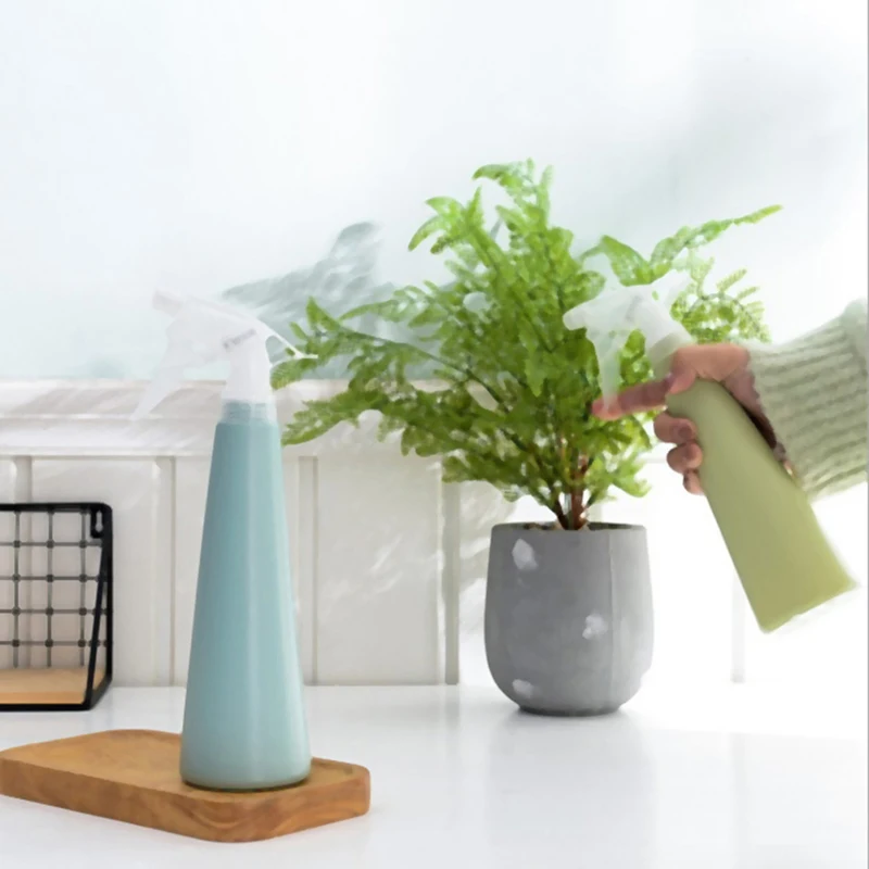 

360ml Plastic Watering Can Plant Flower Watering Pot Spray Bottle Garden Mister Sprayer Gardening Tools Free shipping