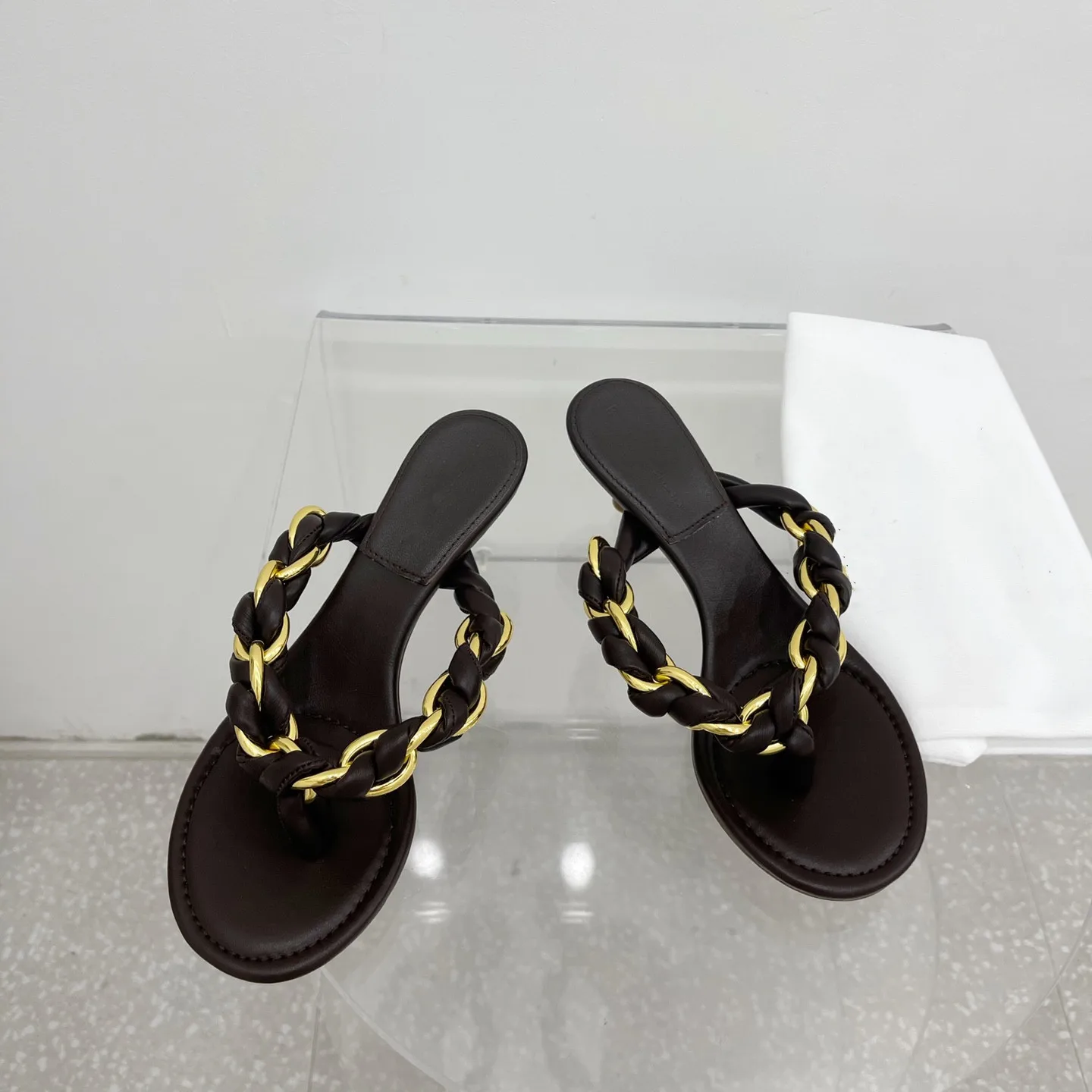 

Prowow 2021 Women Slippers Ladies Metal Chain Genuine Leather Outdoor Flat Slippers Women High Quality Slippers Designer Shoes