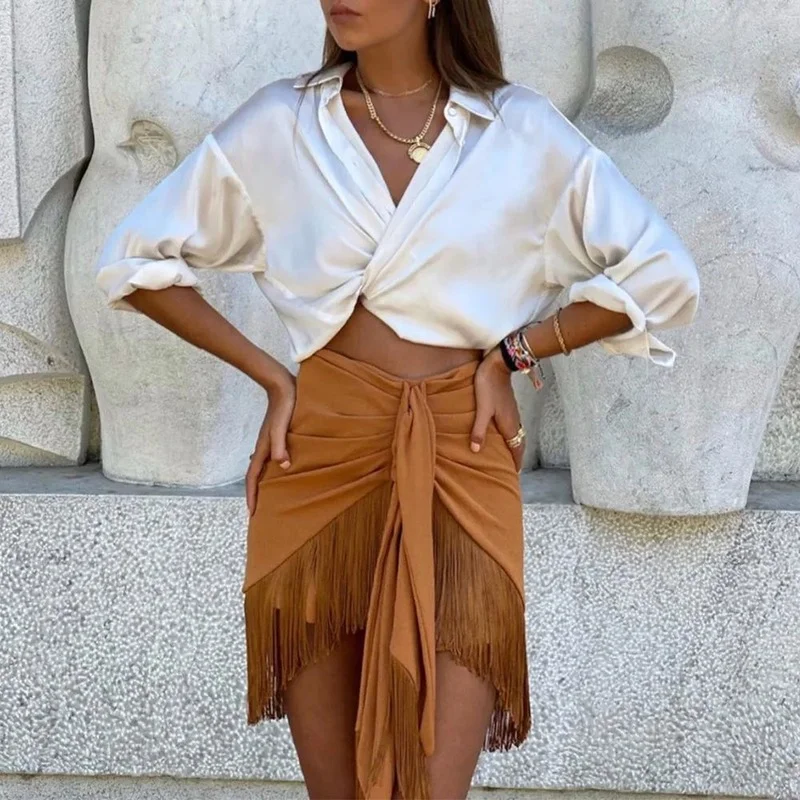 

2021 Women High-waisted Gathered Detail Tassel Skirt Fringed Khaki Mini Skirt New All-Match Hem Back Casual Chic Female Skirts