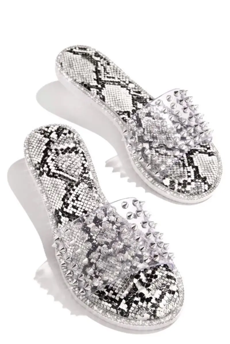

2021 New Rivets Women Summer Comfortable Walking Sandals Fashion Leopard Print Flip Flops Beach Casual Flat Shoe Outdoor Sandal