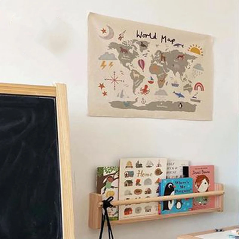 

Poster Animal World Map Poster Art Prints Nursery Decor Watercolour Map with Animals Canvas Painting for Kids Room Wall Art