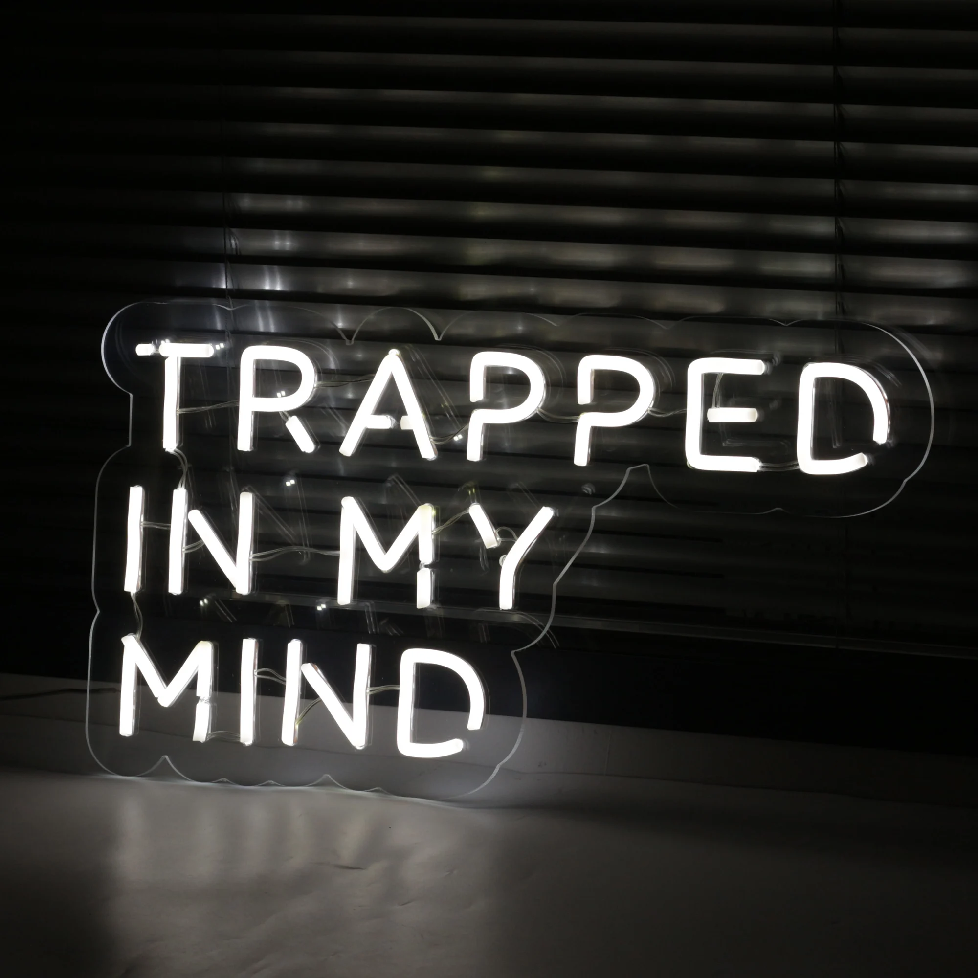 Custom Led Neon Light TRAPPED IN MY MIND Sign for Wedding Birthday Party Wall Decor