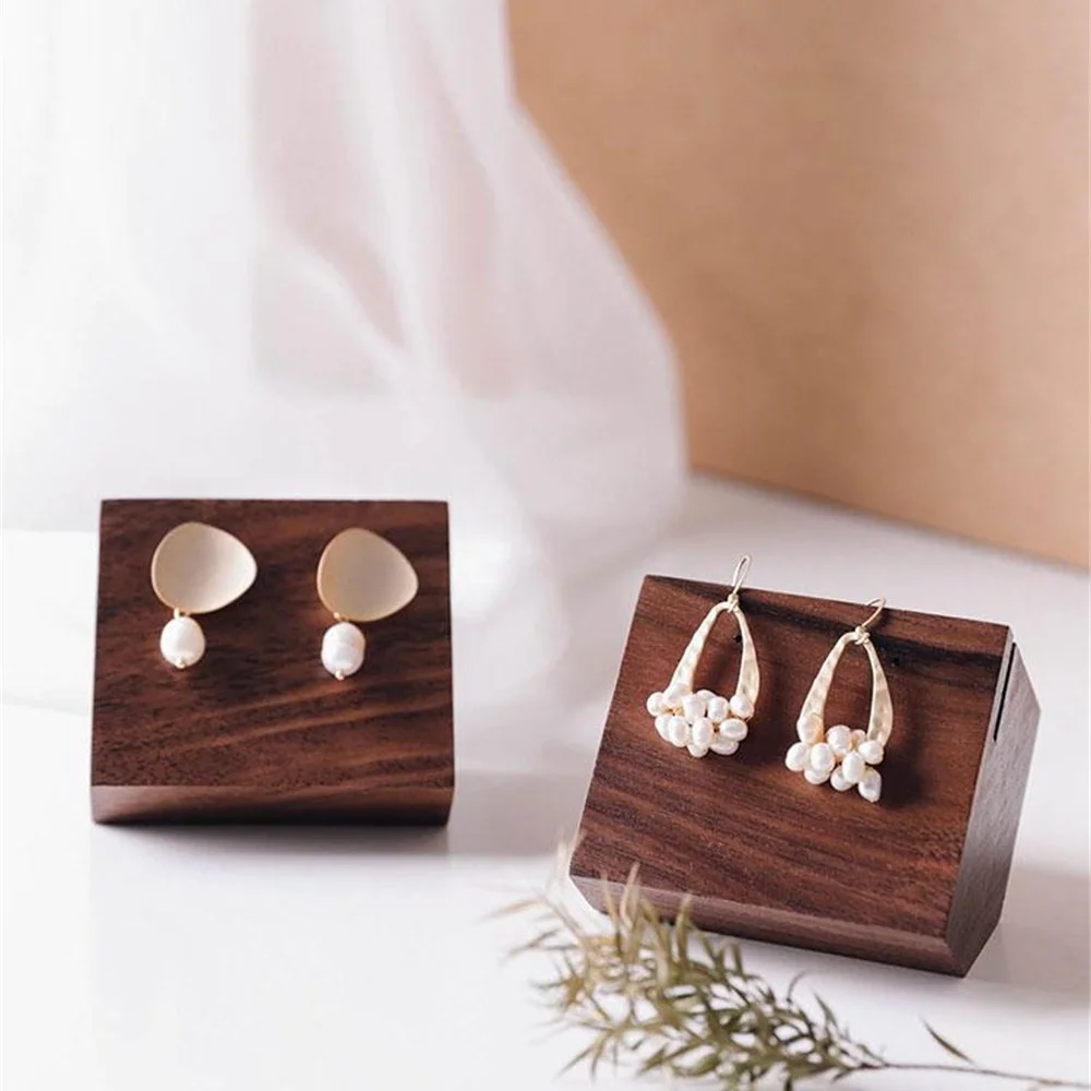 Подставка для украшений из ореха деревянная | Дом и сад