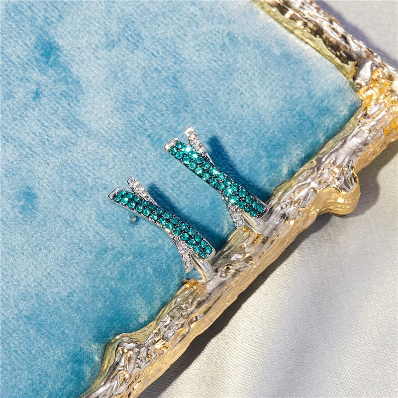 

Fashion Simple Creative Luxury Green Zircon Cross Earrings Female Romantic Charm Banquet Valentine's Day Gift Jewelry Wholesale